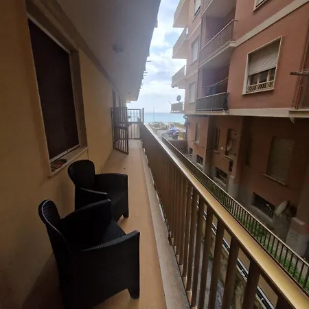 Riviera On The Sea شقة *